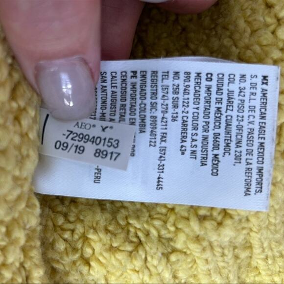 American Eagle Soft & Cozy Crewneck Chunky Knit Yellow Medium Oversized Sweater - Picture 8 of 10